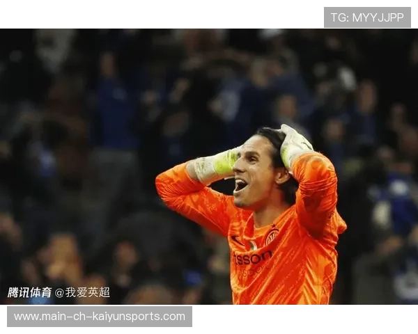 索默飞身扑出贝拉尔迪弧顶处极具威胁的兜射